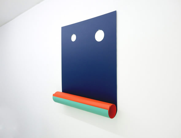 6.Tula Plumi, Untitled, Lines and circles series, 2012, spray paint on metal, 85x70x16cm, side
