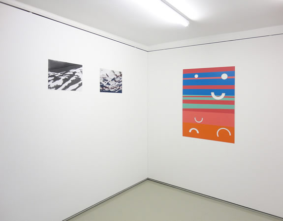 7.Tula Plumi, Untitled, Lines and circles series, 2012, spray paint on metal sheet, 70x100cm