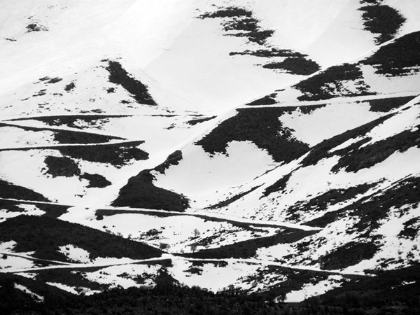 Tula Plumi, Untitled 4, Le Mont-Blanc series, 2012, photograph, ed.3